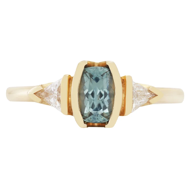 statement rings for fashion lovers -The Clutch Ring